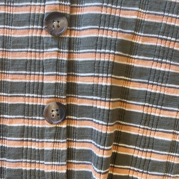 AMERICAN EAGLE top - Picture 4 of 4